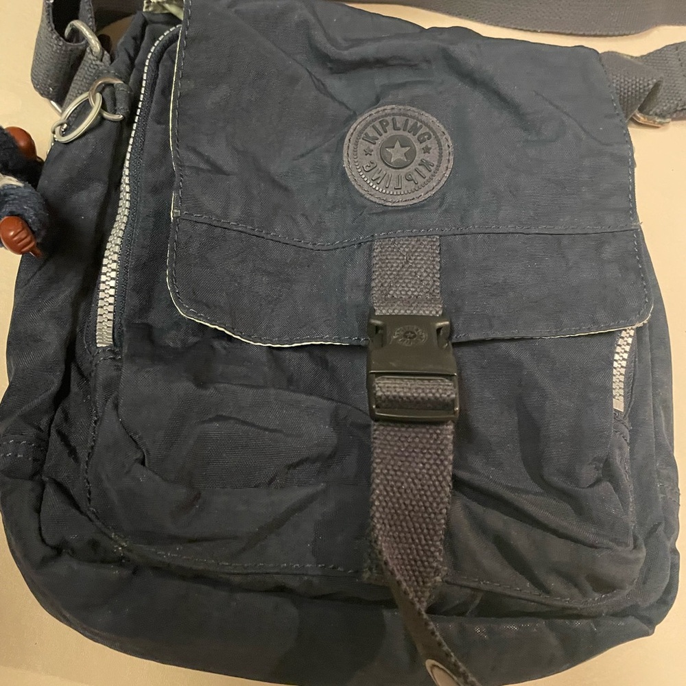Kipling Lancelot Navy Crossbody w/Lots of Pockets & Monkey, see description